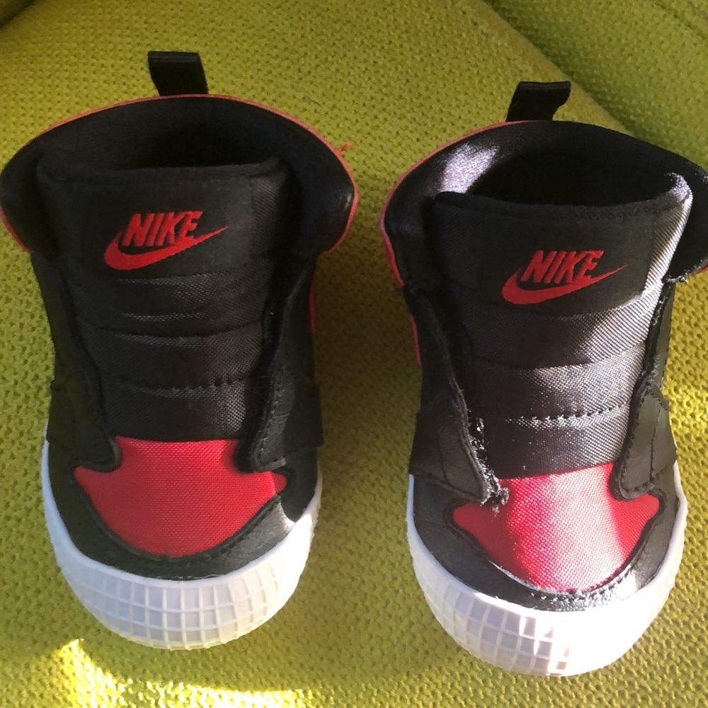 Nike Air Jordan gym shoes size 4C